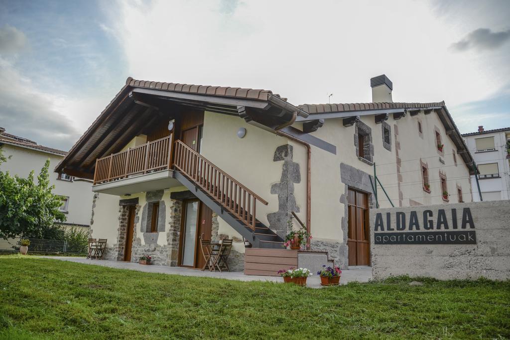 Apartamentos Aldagaia Hernani Room photo